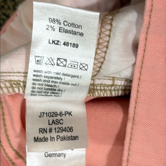 Lascana By VENUS Pink Jean Shorts Cuffed Hem Summer Style SKU0332 - Picture 4 of 9